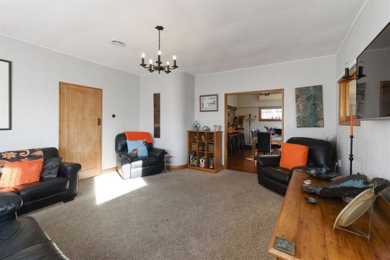 Photo of property in 103 Weraroa Road, Levin, 5510