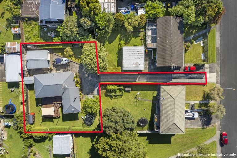 Photo of property in 61 Patons Road, Howick, Auckland, 2014