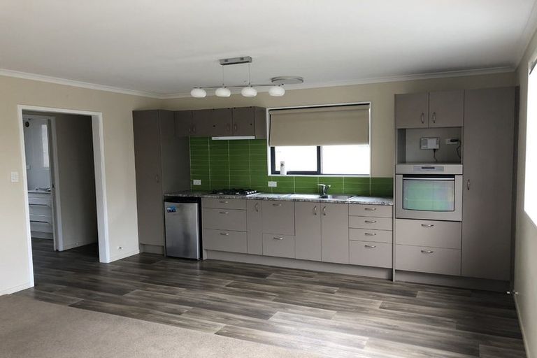 Photo of property in 29 Frimley Terrace, Waikanae Beach, Waikanae, 5036