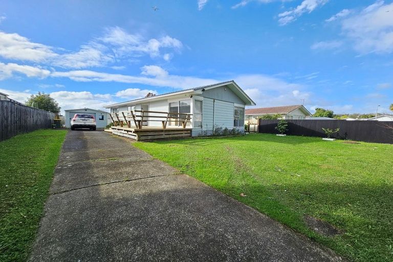 Photo of property in 7 Sandrine Avenue, Clover Park, Auckland, 2019