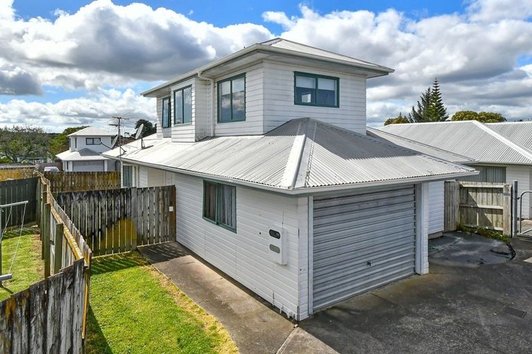 Photo of property in 1/19 Oratu Place, Manurewa, Auckland, 2102