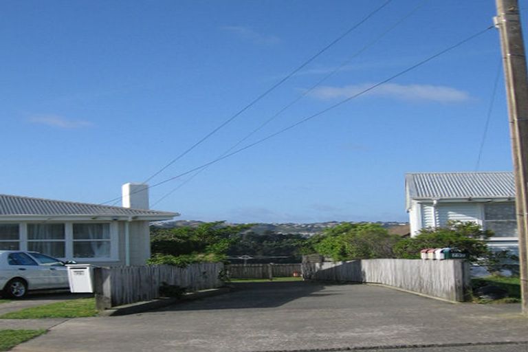 Photo of property in 75d Matatiro Street, Titahi Bay, Porirua, 5022