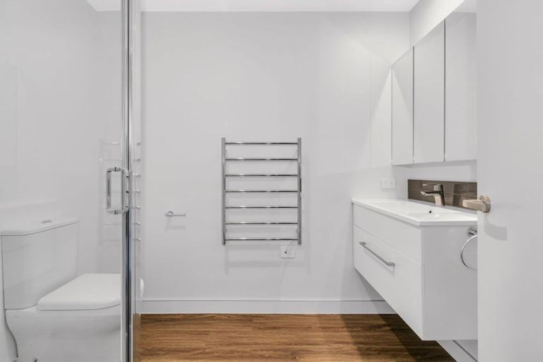 Photo of property in 47 Wallace Road, Hobsonville, Auckland, 0616