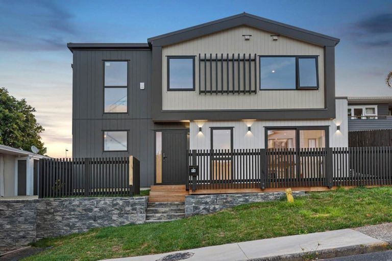 Photo of property in 9f O'donn Avenue, Beach Haven, Auckland, 0626