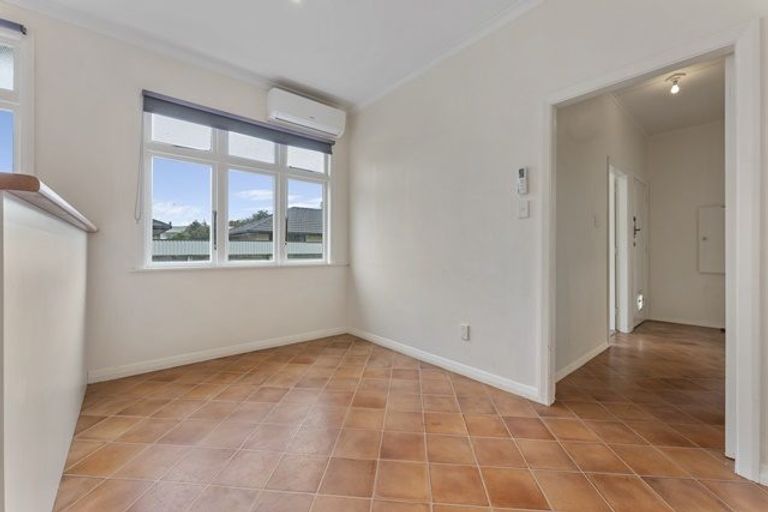 Photo of property in 32 Karina Terrace, Roslyn, Palmerston North, 4414