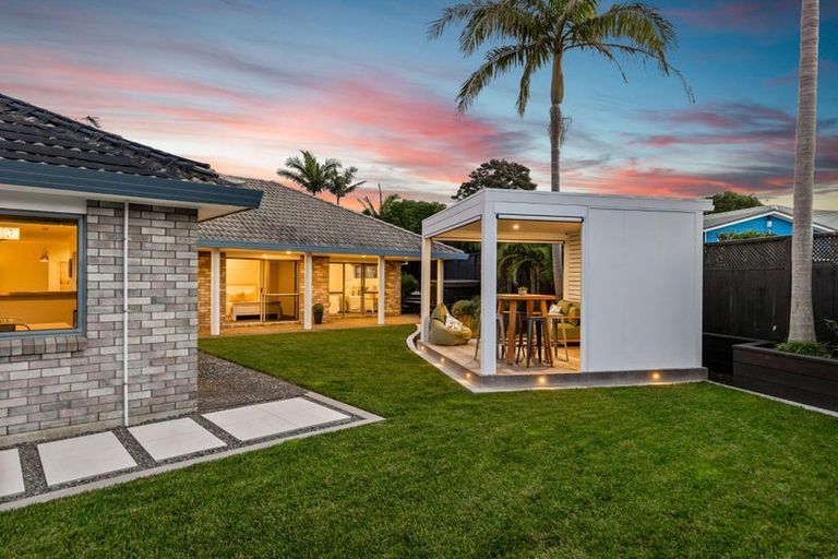 Photo of property in 7 Bannings Way, Hobsonville, Auckland, 0618