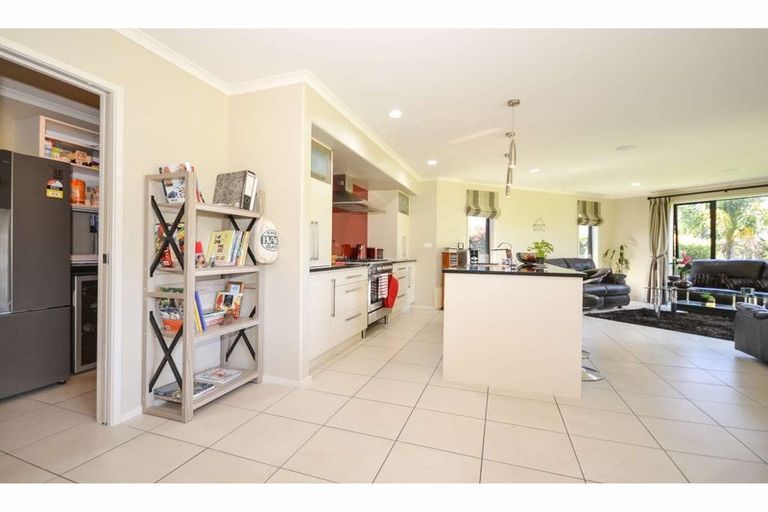 Photo of property in 24 Urutawa Drive, Kerikeri, 0230