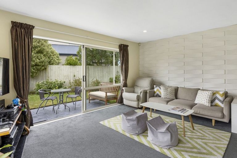 Photo of property in 19 Seascape Gardens, Bromley, Christchurch, 8062