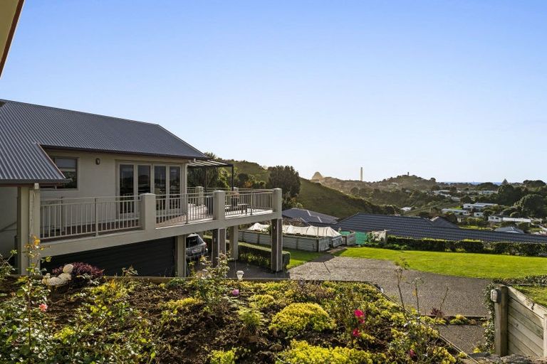 Photo of property in 11a Lemont Place, Westown, New Plymouth, 4310