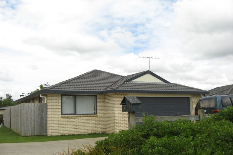 Photo of property in 21 Ranch Place, Pukekohe, 2120