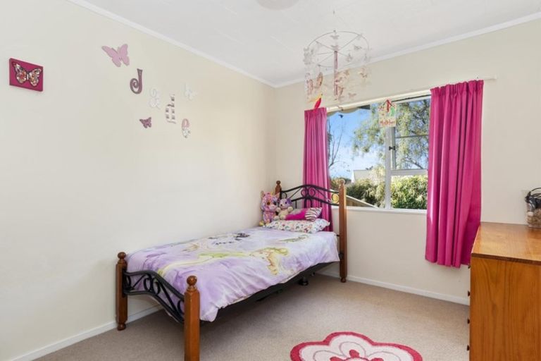 Photo of property in 10 Victory Street, Welcome Bay, Tauranga, 3112