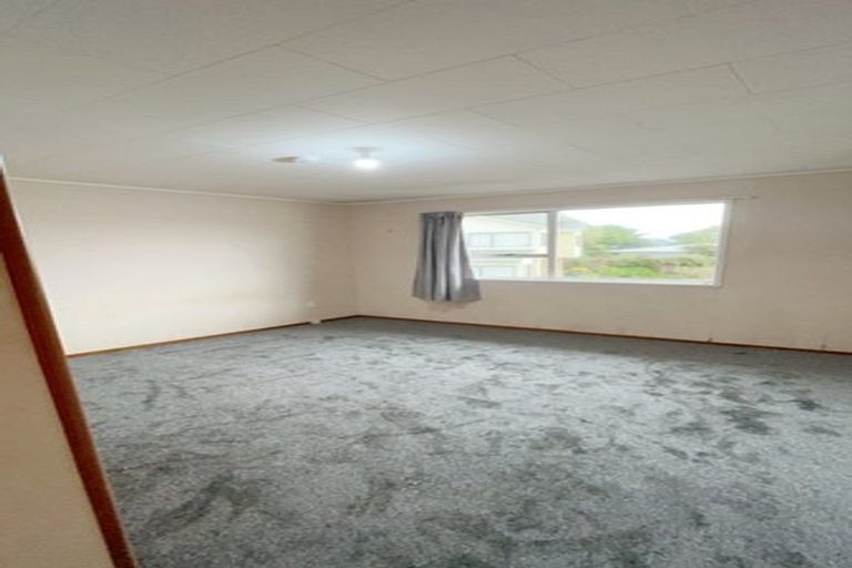 Photo of property in 1/65 Lavery Place, Sunnynook, Auckland, 0632