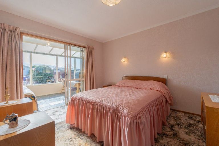 Photo of property in 2 Bowen Street, Te Anau, 9600