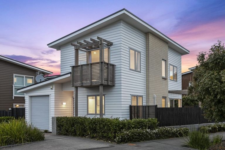 Photo of property in 17 Corsair Street, Hobsonville, Auckland, 0616