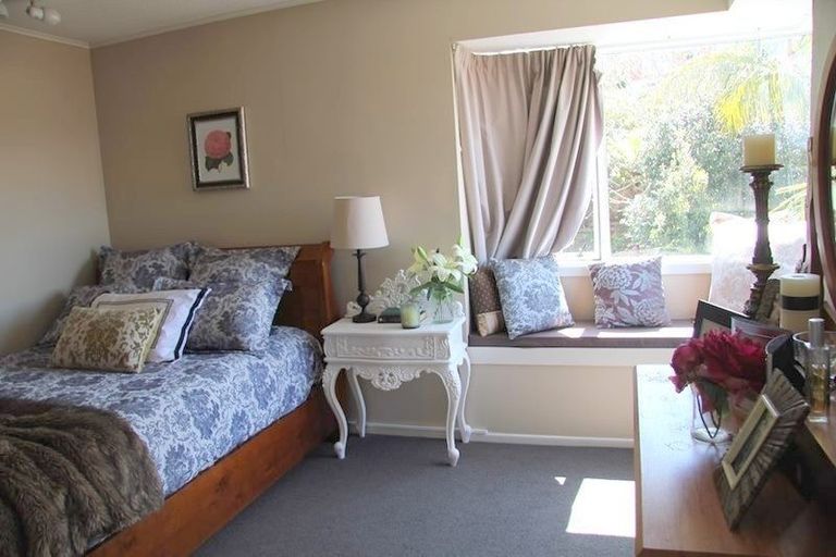 Photo of property in 2 Ferndown Close, Brookfield, Tauranga, 3110