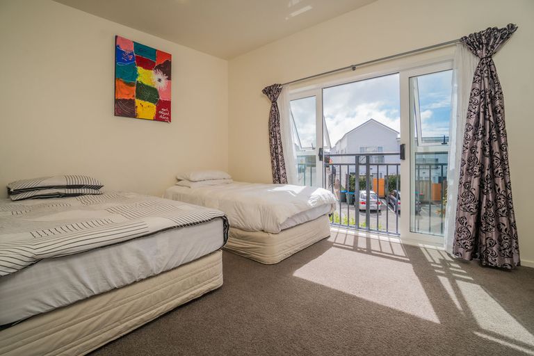 Photo of property in 97t Mays Road, Onehunga, Auckland, 1061