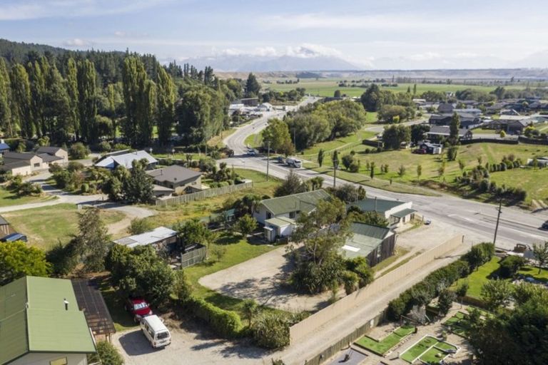 Photo of property in 70 Main Road, Luggate, Cromwell, 9383