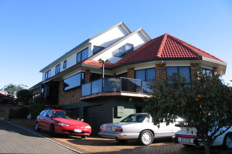 Photo of property in 2 Airdrie Lane, Beerescourt, Hamilton, 3200