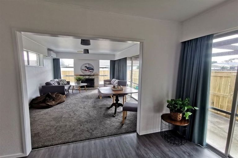 Photo of property in 16a Kings Drive, Levin, 5510