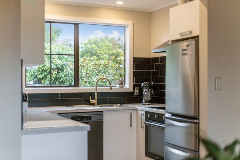 Photo of property in 1 Underwood Way, Churton Park, Wellington, 6037