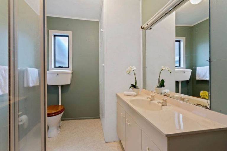 Photo of property in 5 Cholmondeley Lane, Governors Bay, Lyttelton, 8971