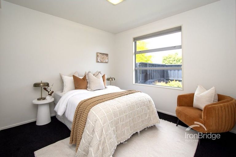 Photo of property in 14 Papaumu Green, Parklands, Christchurch, 8083