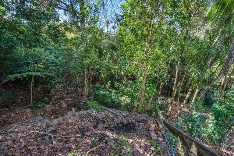 Photo of property in 29 Kayeleen Place, Cockle Bay, Auckland, 2014