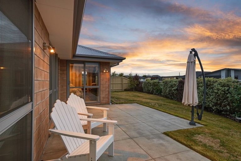 Photo of property in 11 Awa Place, Rangiora, 7400