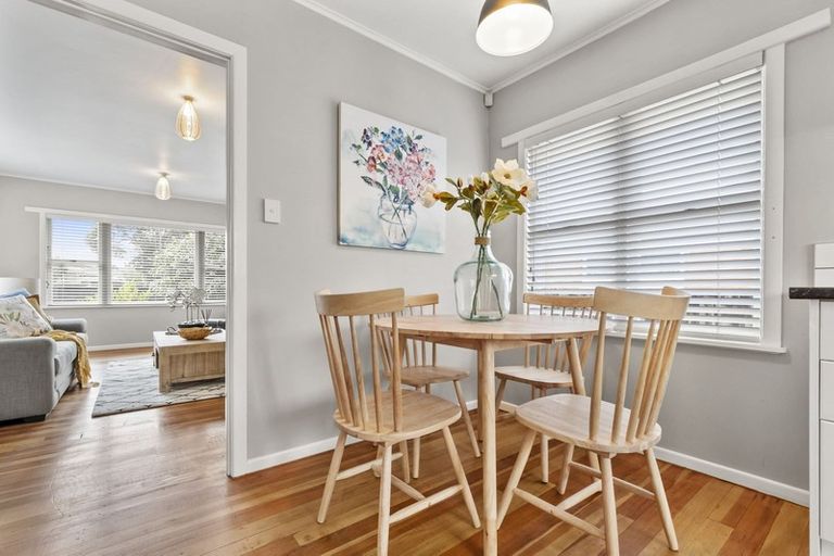 Photo of property in 44 Alma Crescent, Papakura, 2110