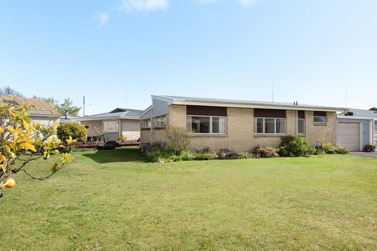 Photo of property in 96b Ngatai Road, Otumoetai, Tauranga, 3110
