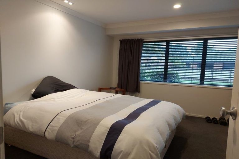 Photo of property in 76 Lough Bourne Drive, Pukekohe, 2120