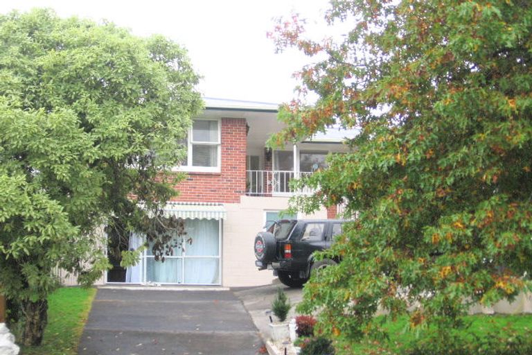 Photo of property in 6 Choice Avenue, Henderson, Auckland, 0612