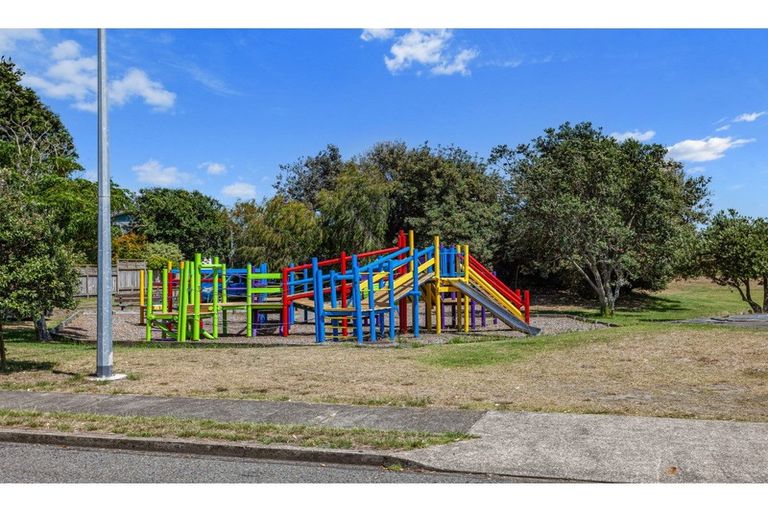 Photo of property in 1 The Glebe, Coastlands, Whakatane, 3120