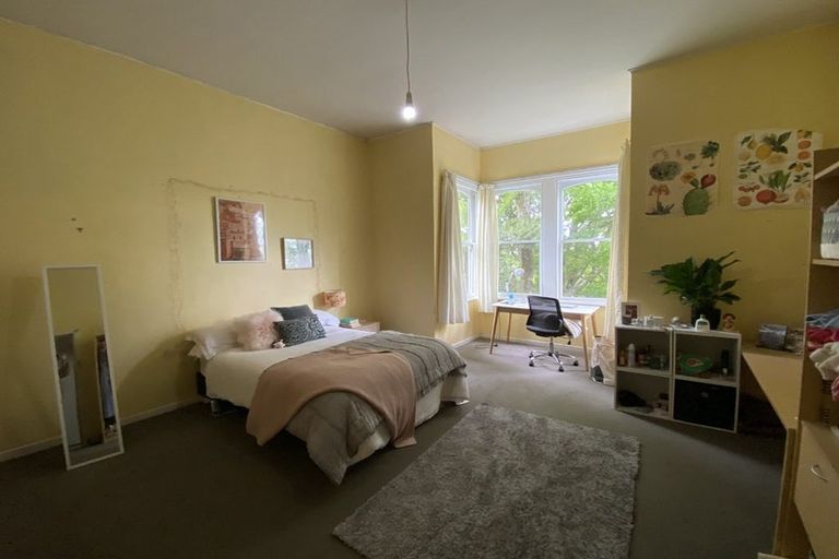 Photo of property in 74 Fairlie Terrace, Kelburn, Wellington, 6021