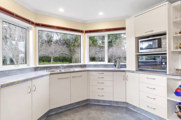 Photo of property in 137 Kent Street, Carterton, 5713