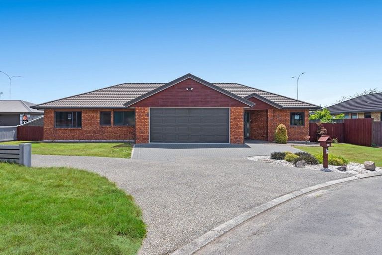 Photo of property in 10 Owhatiura Drive, Lynmore, Rotorua, 3010