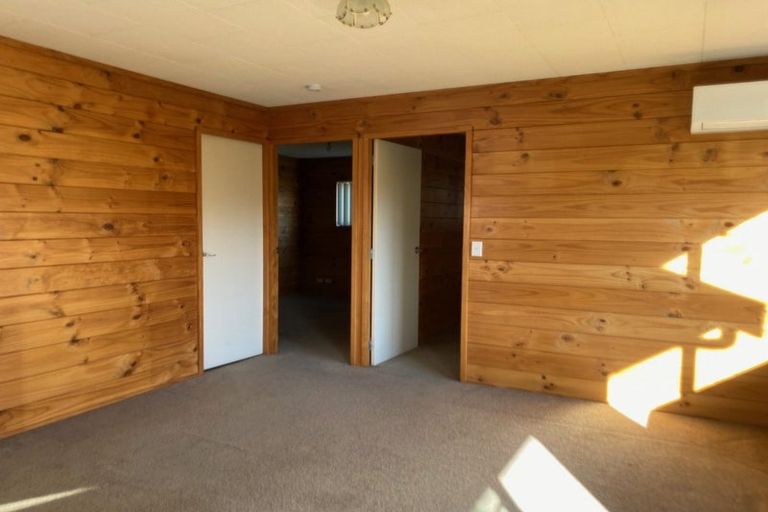 Photo of property in 26 Sutton Crescent, Papakura, 2110