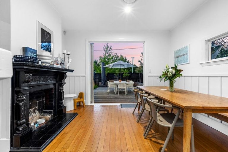 Photo of property in 44 Perry Street, Papanui, Christchurch, 8053