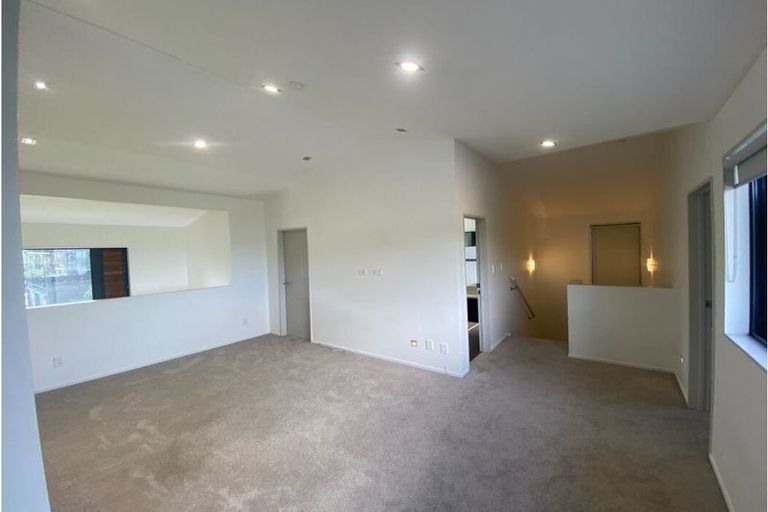 Photo of property in 68 Rame Road, Greenhithe, Auckland, 0632