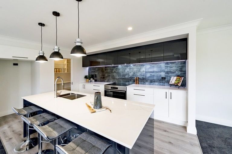 Photo of property in 15 Whitburn Avenue, Halswell, Christchurch, 8025