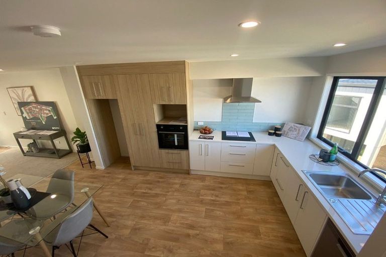 Photo of property in 8 Tima Lane, Mangere Bridge, Auckland, 2022