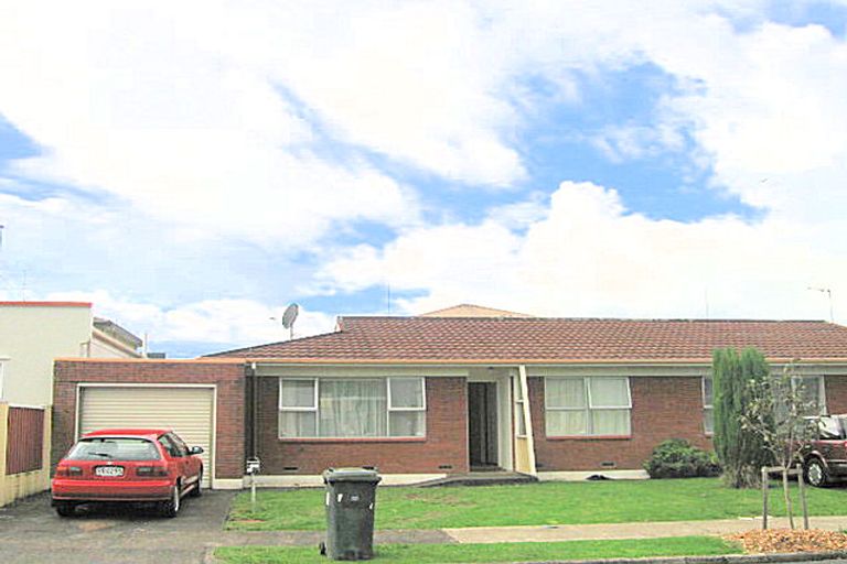 Photo of property in 1/37 Buckingham Crescent, Manukau, Auckland, 2025