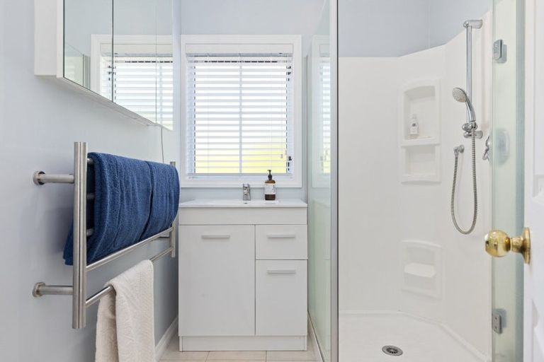 Photo of property in 9 Helland Drive, Bombay, Drury, 2579