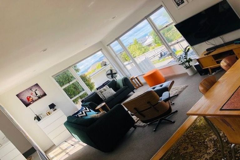 Photo of property in 2/61 Forrest Hill Road, Milford, Auckland, 0620