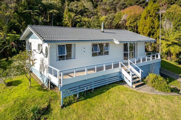 Photo of property in 121 James Street, Coromandel, 3506