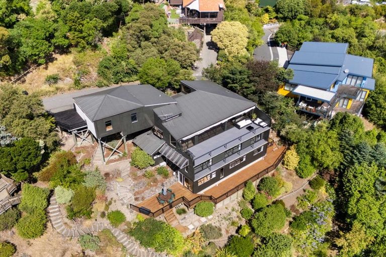 Photo of property in 5 Osmond Lane, Mount Pleasant, Christchurch, 8081