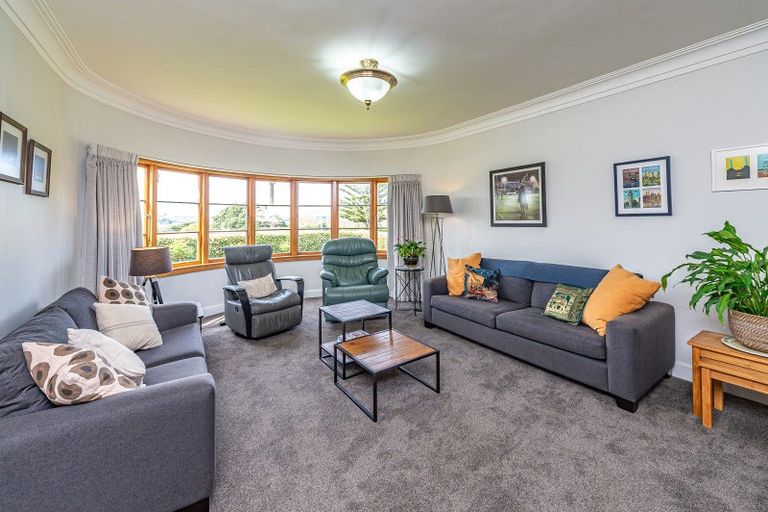 Photo of property in 2 Kent Road, Saint Johns Hill, Whanganui, 4501