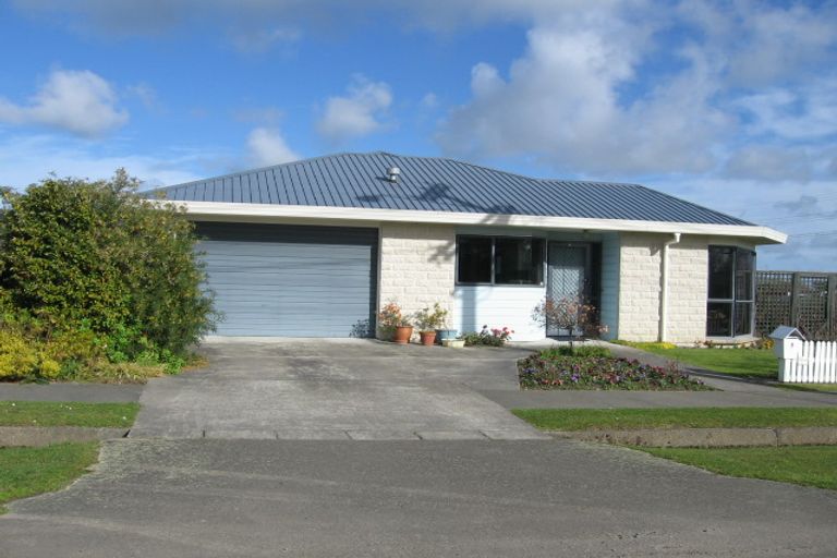 Photo of property in 1 Campbell Street, Feilding, 4702
