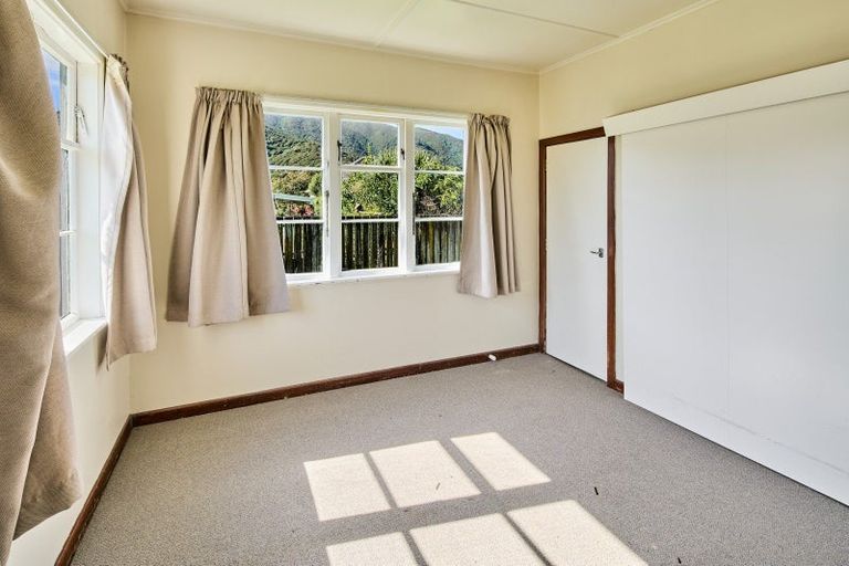 Photo of property in 128a Waiwhetu Road, Waterloo, Lower Hutt, 5011