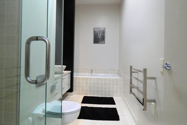 Photo of property in 12b Domain Drive, Parnell, Auckland, 1052